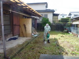 糟屋郡長者原　貸家除草工事　空家管理