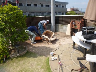 太宰府市　T様邸　ガゼボ設置作業